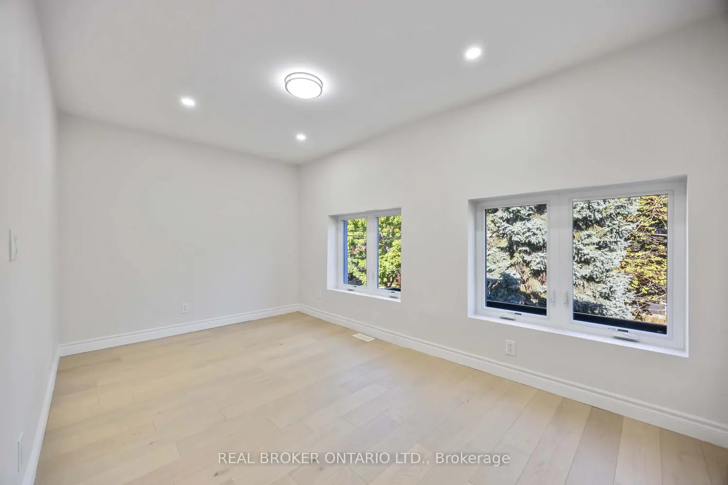 Additional image 18 of 806 Gladstone Avenue