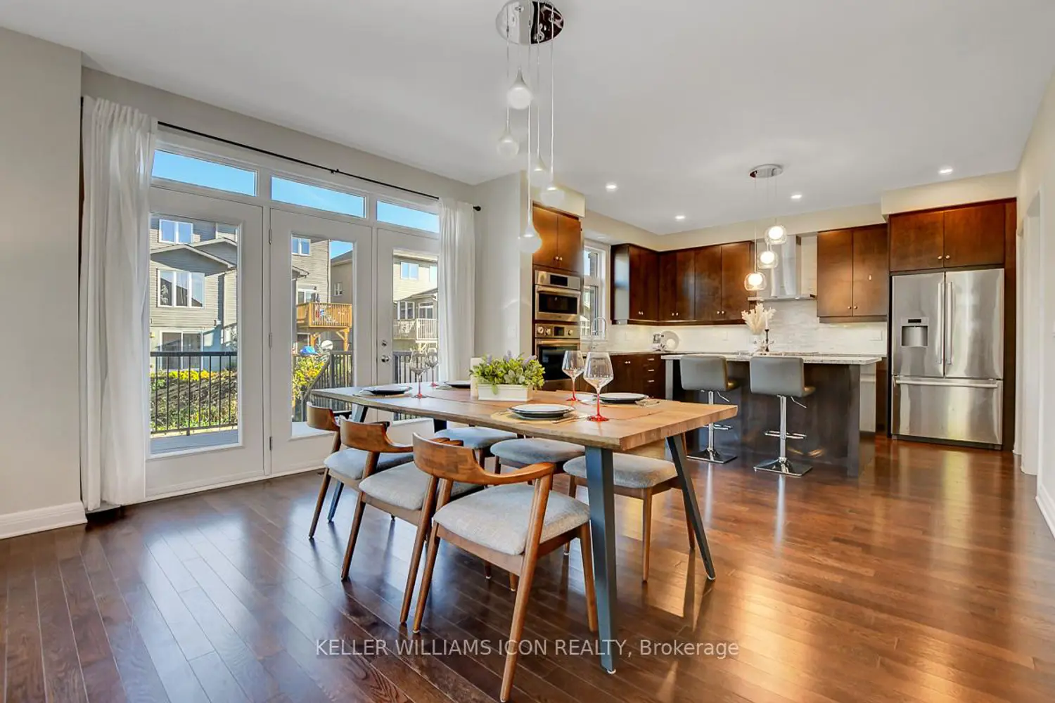 Additional image 5 of 611 Gabriola Way