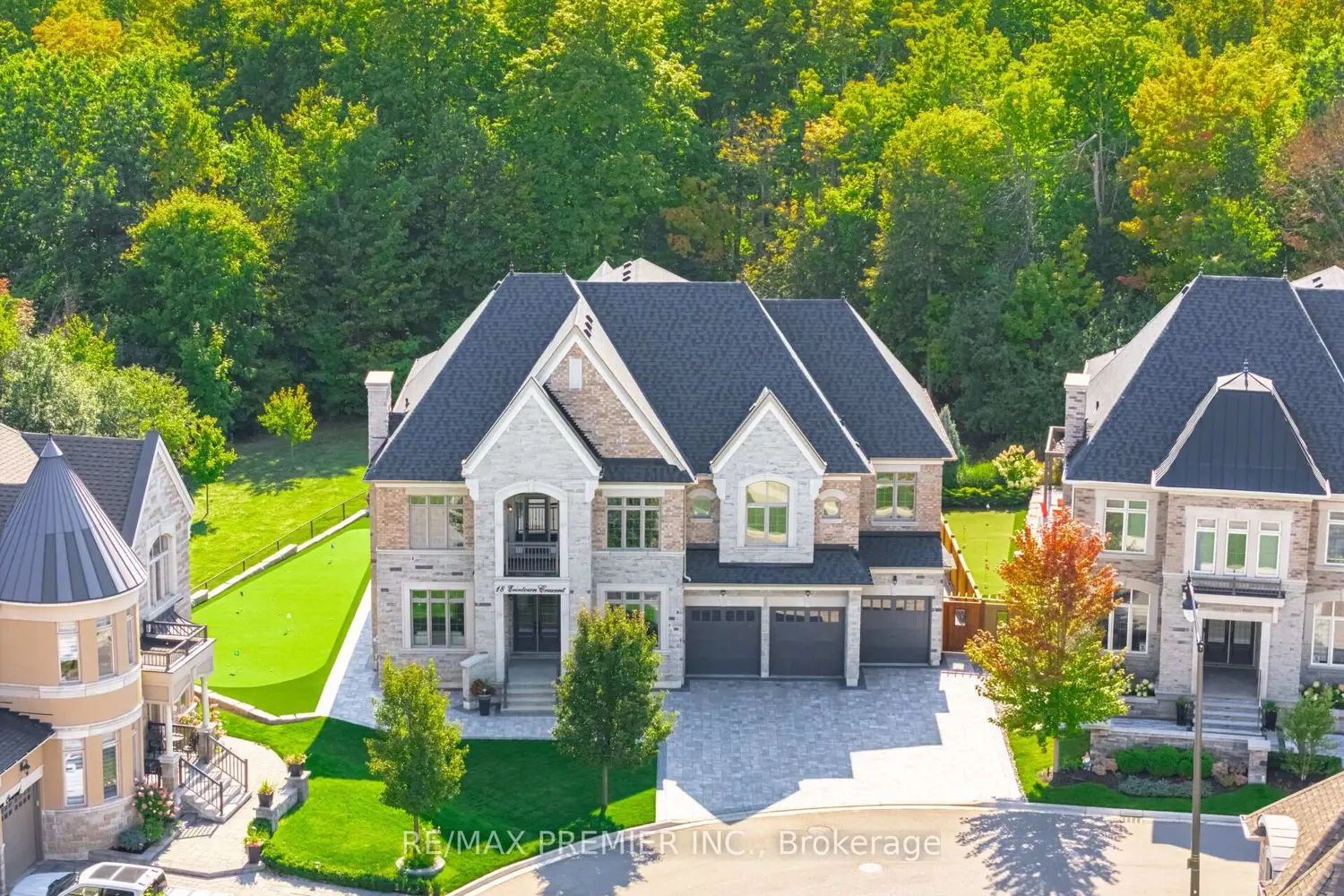 18 Erintown Crescent