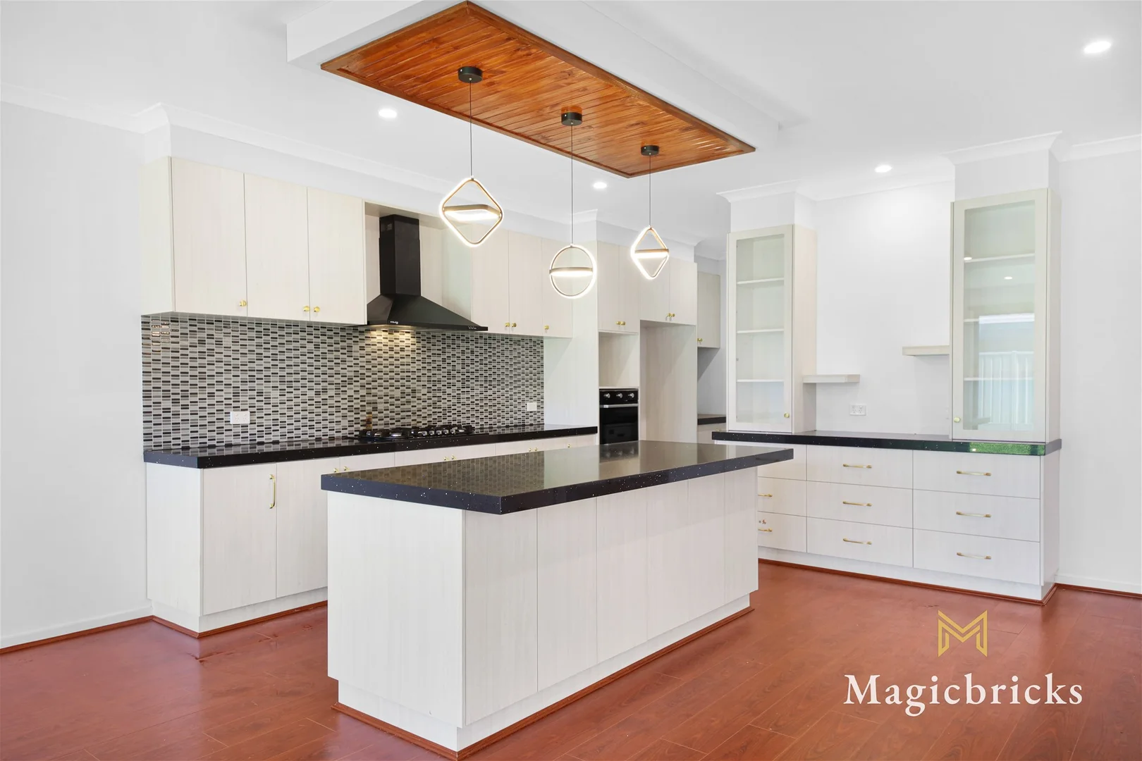 Additional image 5 of 3 BRACKNELL CRESCENT, Strathtulloh VIC 3338