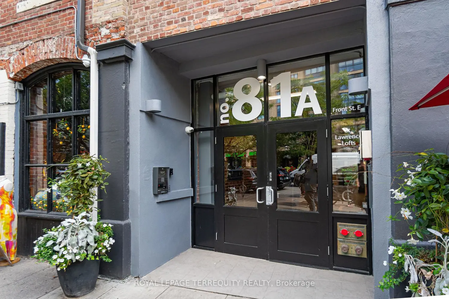 81A Front Street 409