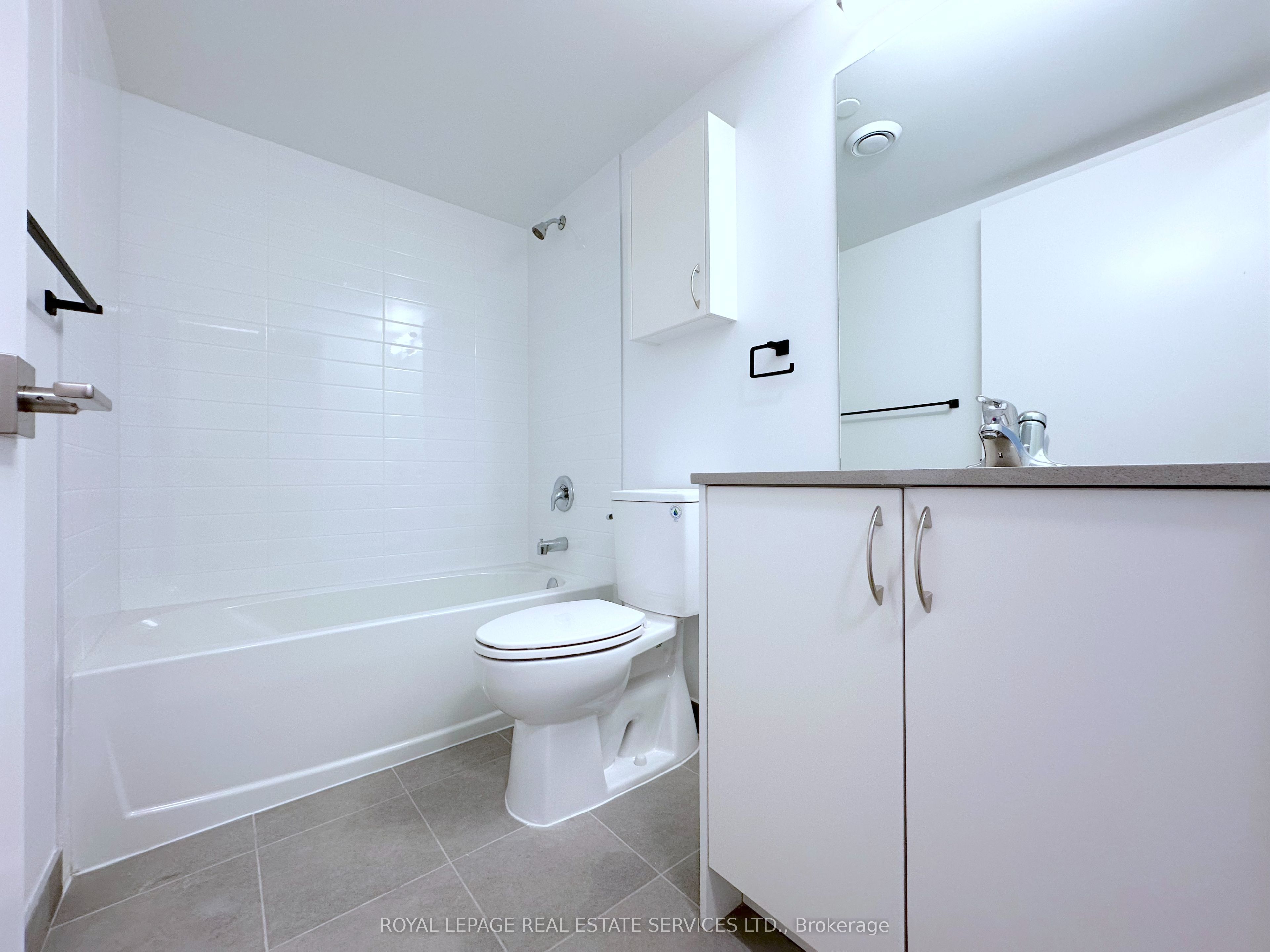 Additional image 6 of 205-25 Kitney Drive, Ajax, ON, L1S 4S4