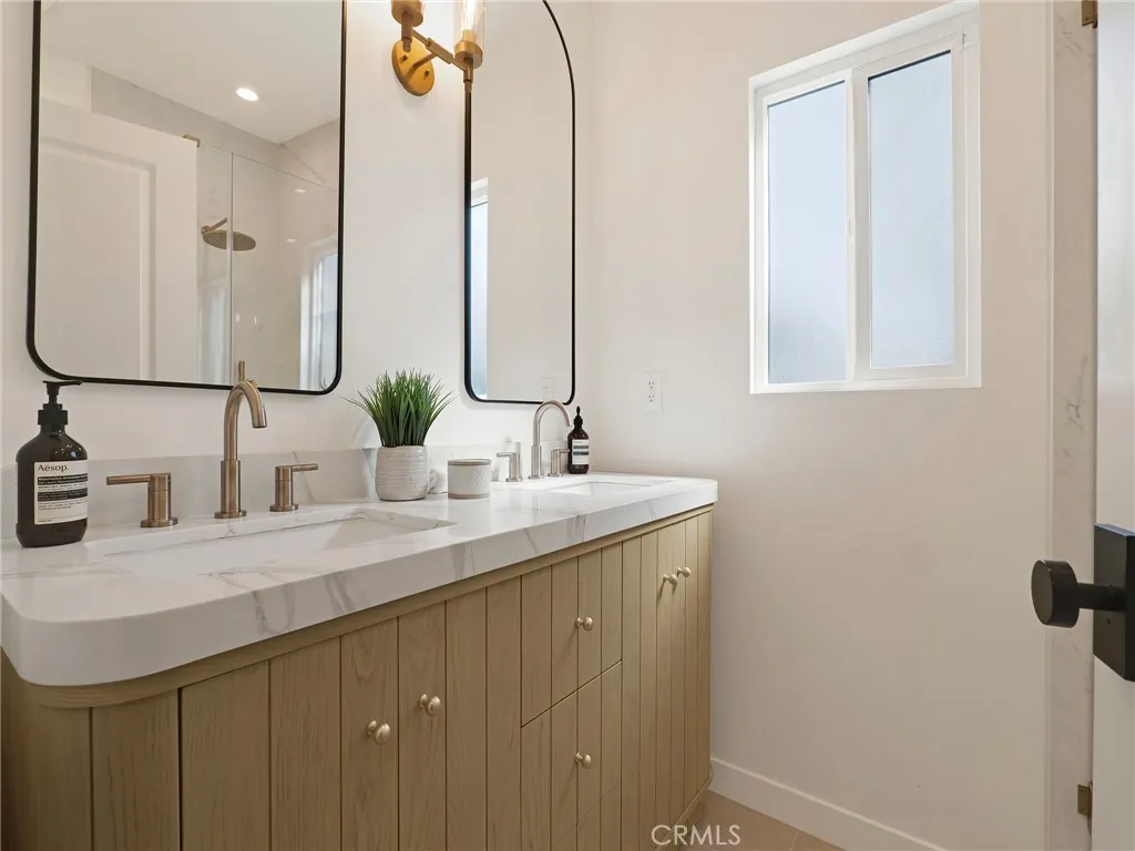 Additional image 64 of 17156 Bullock St, Encino, CA 91316