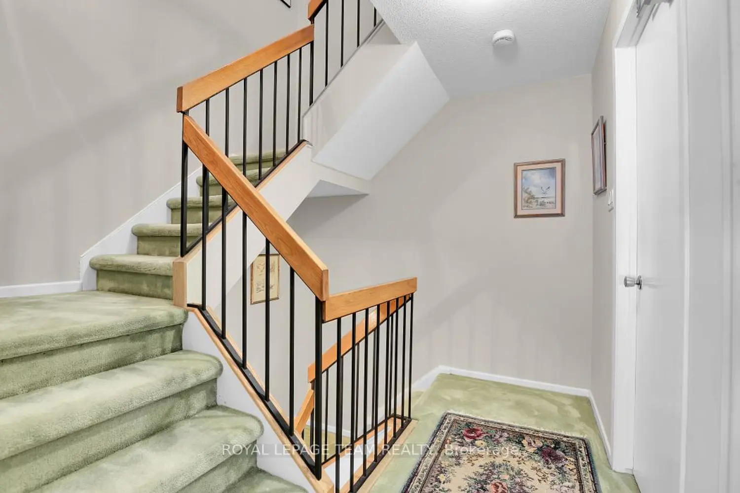 Additional image 7 of 1137 Ambleside Drive 16