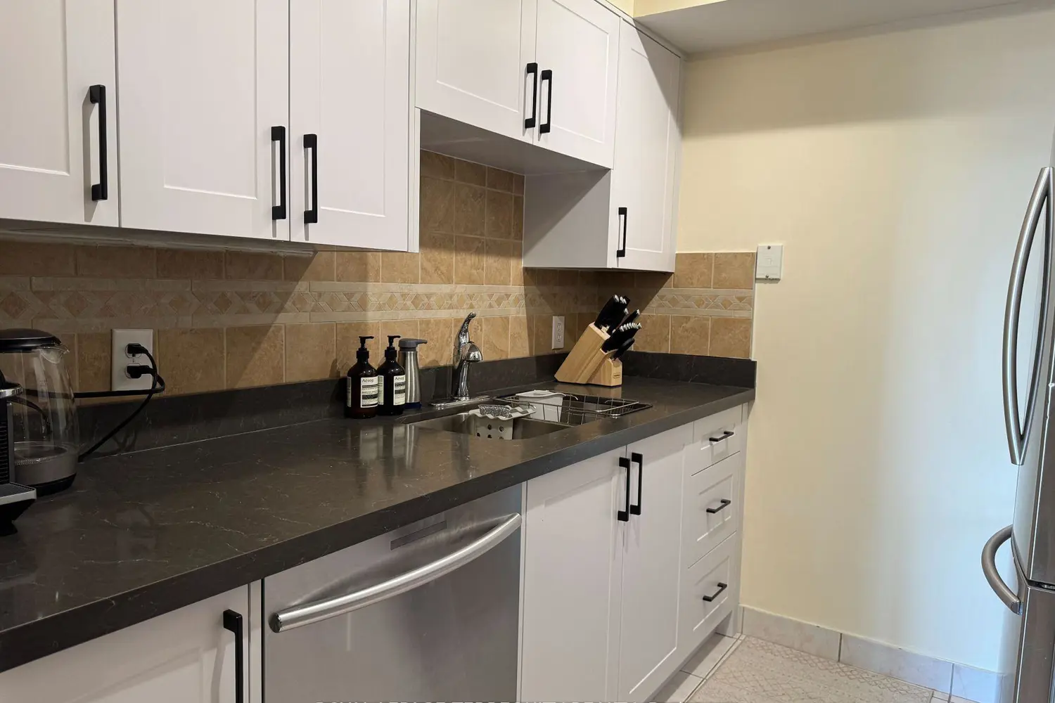 Additional image 6 of 256 Doris Avenue 601