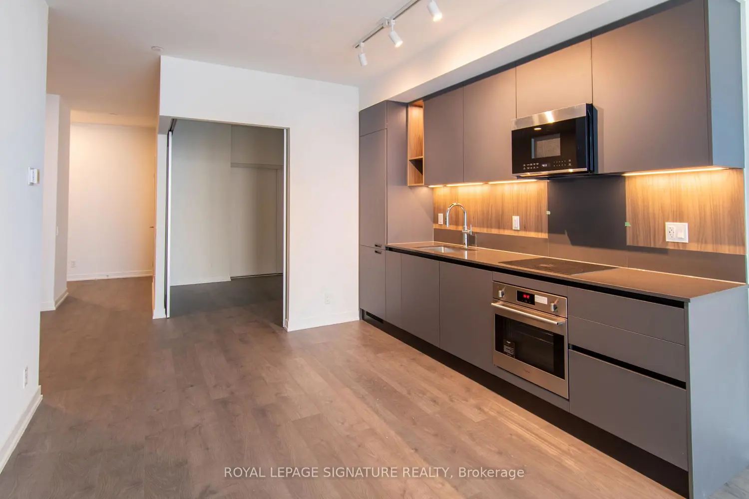 Additional image 7 of 39 Mary Street 2201