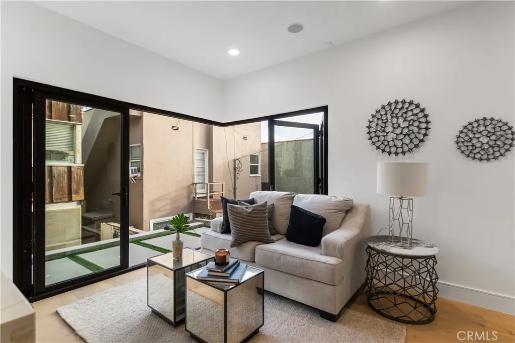 Additional image 104 of 214 El Porto Street, Manhattan Beach, CA 90266