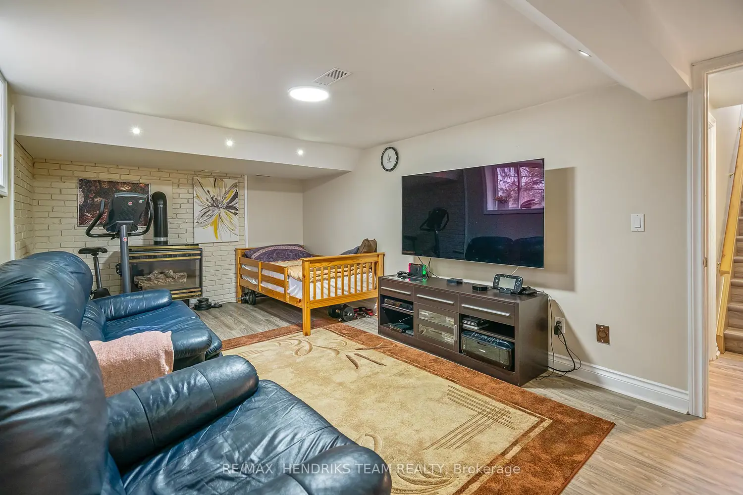 Additional image 7 of 415 Riverside Drive