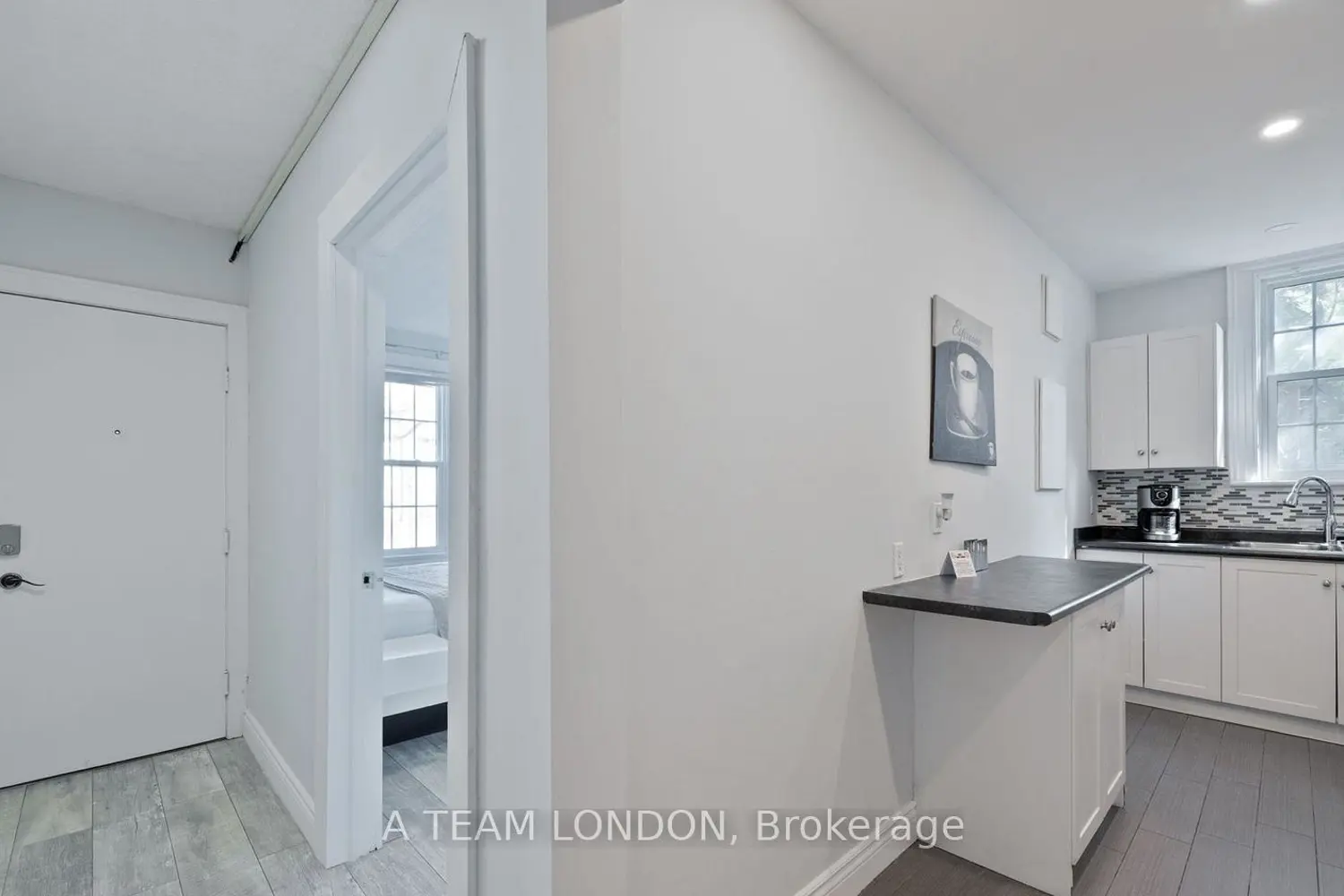 Additional image 6 of 389 Dufferin Avenue