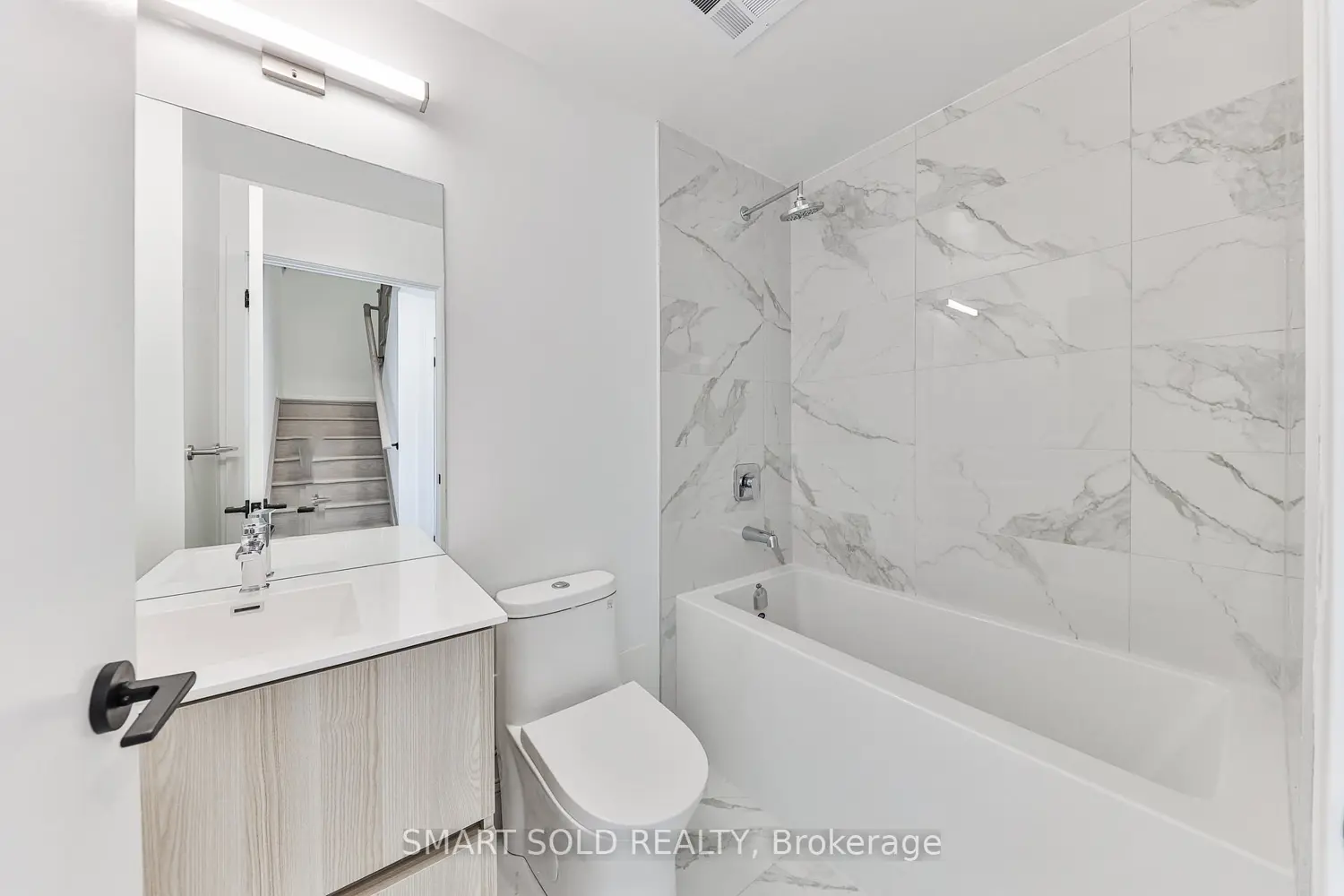 Additional image 9 of 220 Missinnihe Way 114