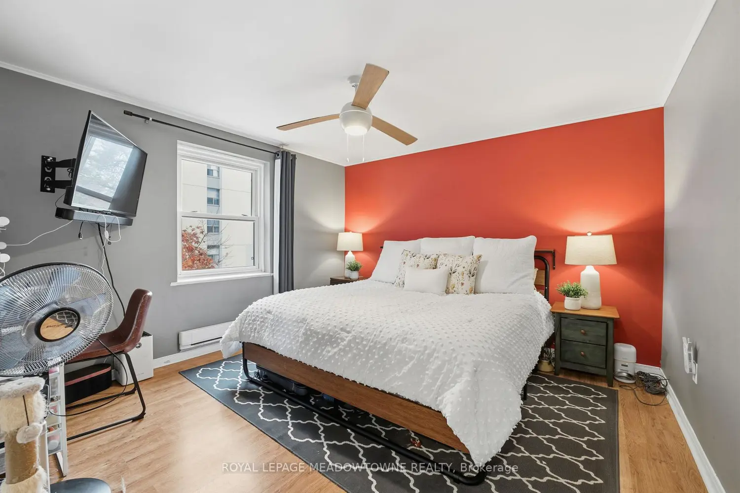 Additional image 18 of 1351 Lakeshore Road 15