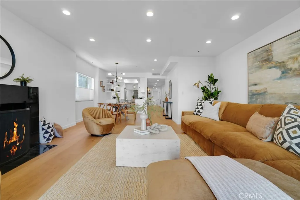 Additional image 4 of 1871 Greenfield Avenue Unit 102, Los Angeles, CA 90025