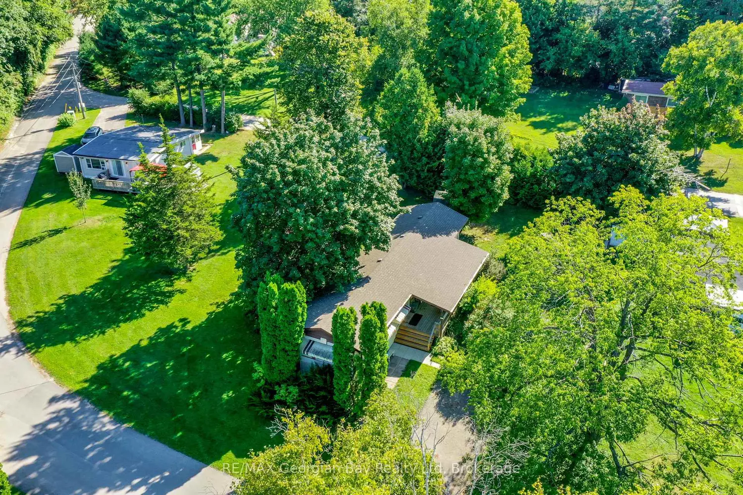 Additional image 12 of 3 Lakeshore Road