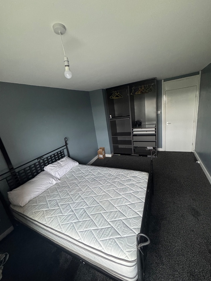Room in a Shared Flat, Cottingley Heights, LS11, N1 7GU