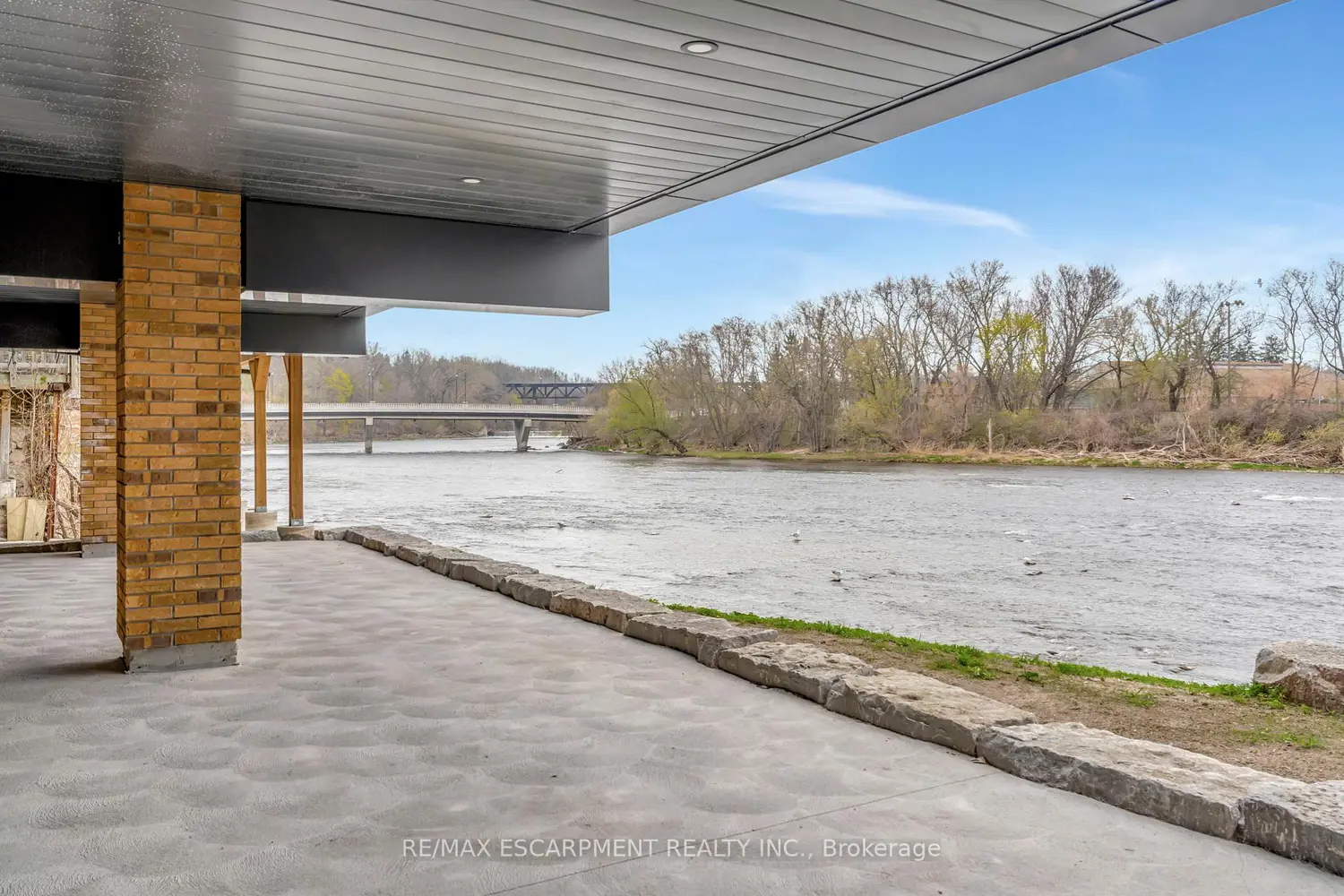 Additional image 19 of 7 Grand River Street 202