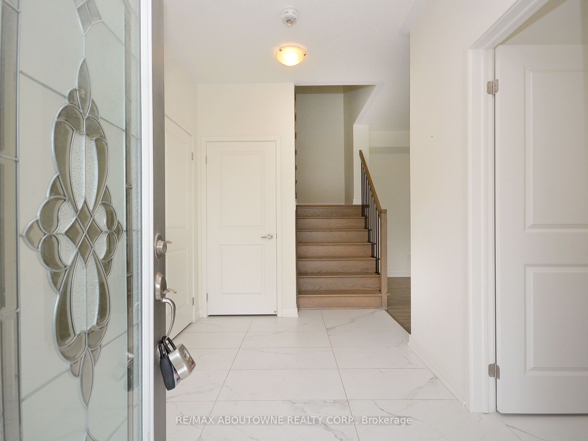 Additional image 5 of 331 Squire Crescent, Oakville, ON, L6H 0L9