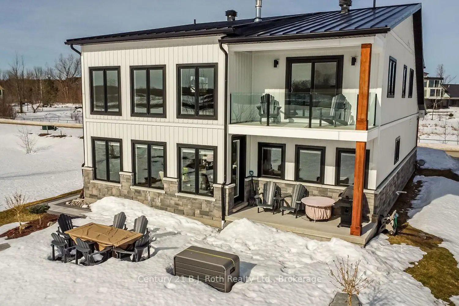 Additional image 18 of 53 Dock Lane 27