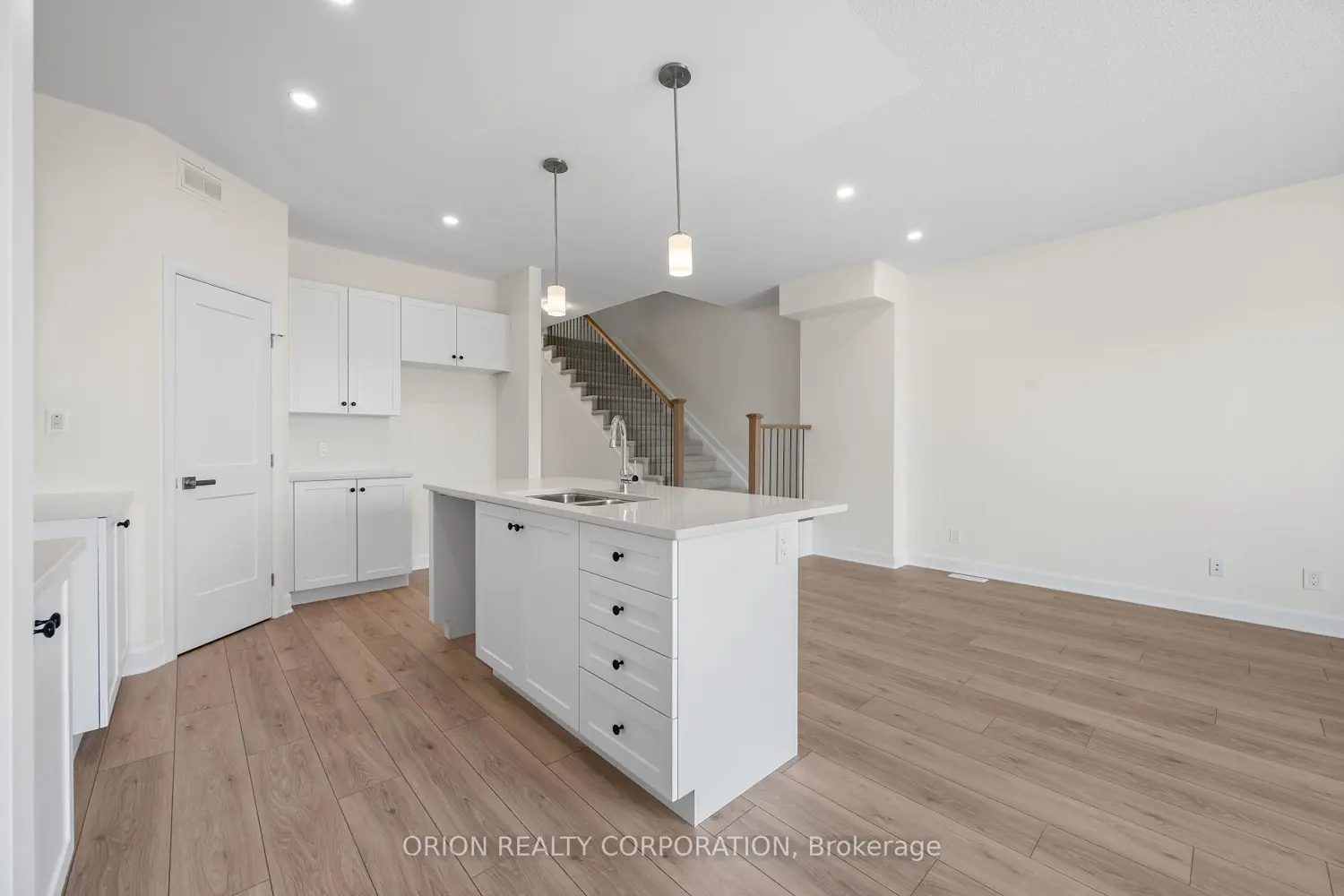 Additional image 10 of 414 Buckthorn Drive