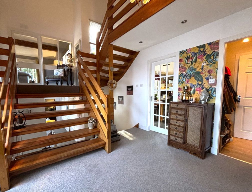 Additional image 6 of 4 bed detached house for sale22 Broomhead Park, Dunfermline KY12