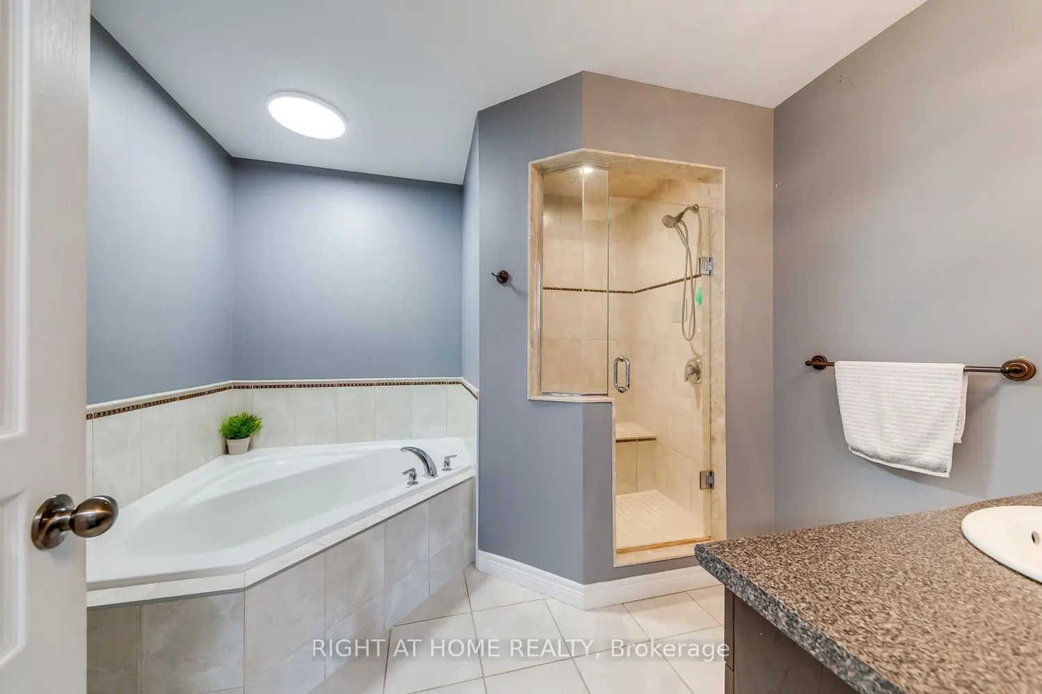 Additional image 10 of 38 Assisi Street