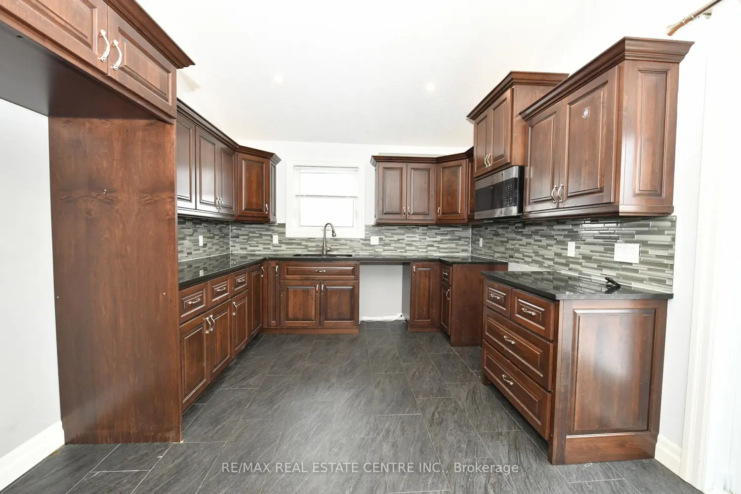 Additional image 3 of 13 Forbes Crescent