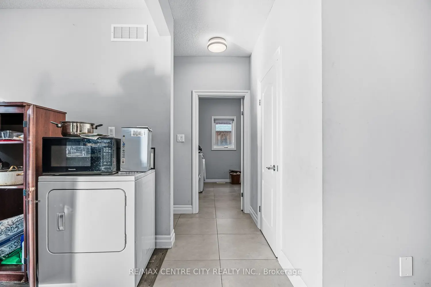 Additional image 11 of 1999 Maddex Way