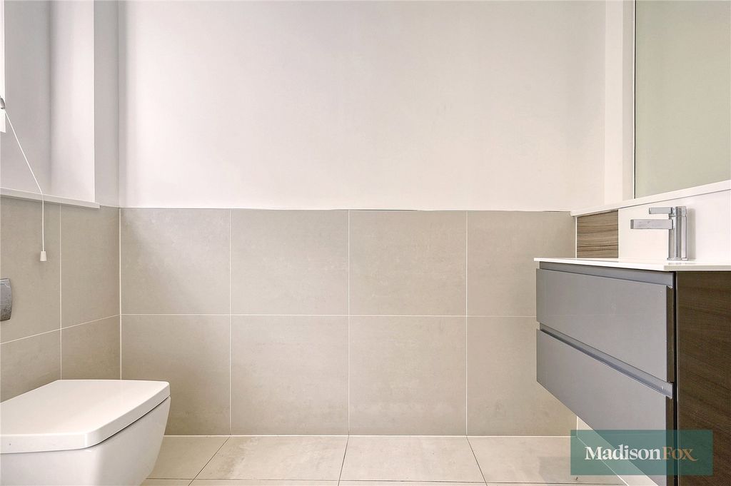 Additional image 17 of 5 bed detached house for saleHigh Road, Chigwell, Essex IG7