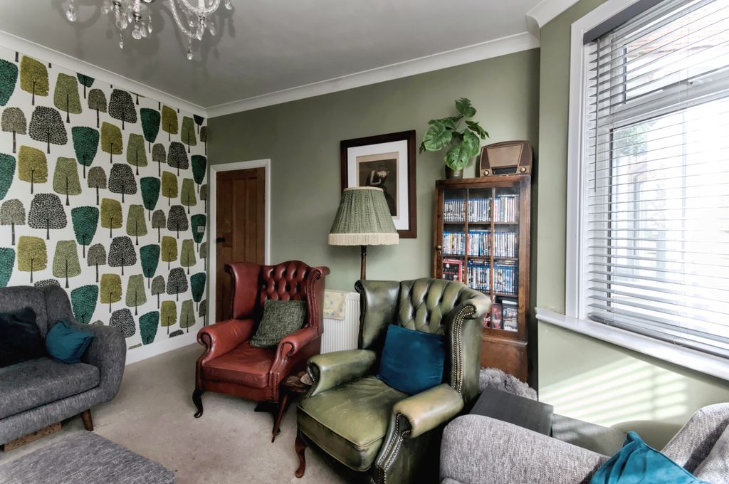 Additional image 7 of 3 bed semi-detached house for saleFitzmaurice Avenue, Eastbourne BN22