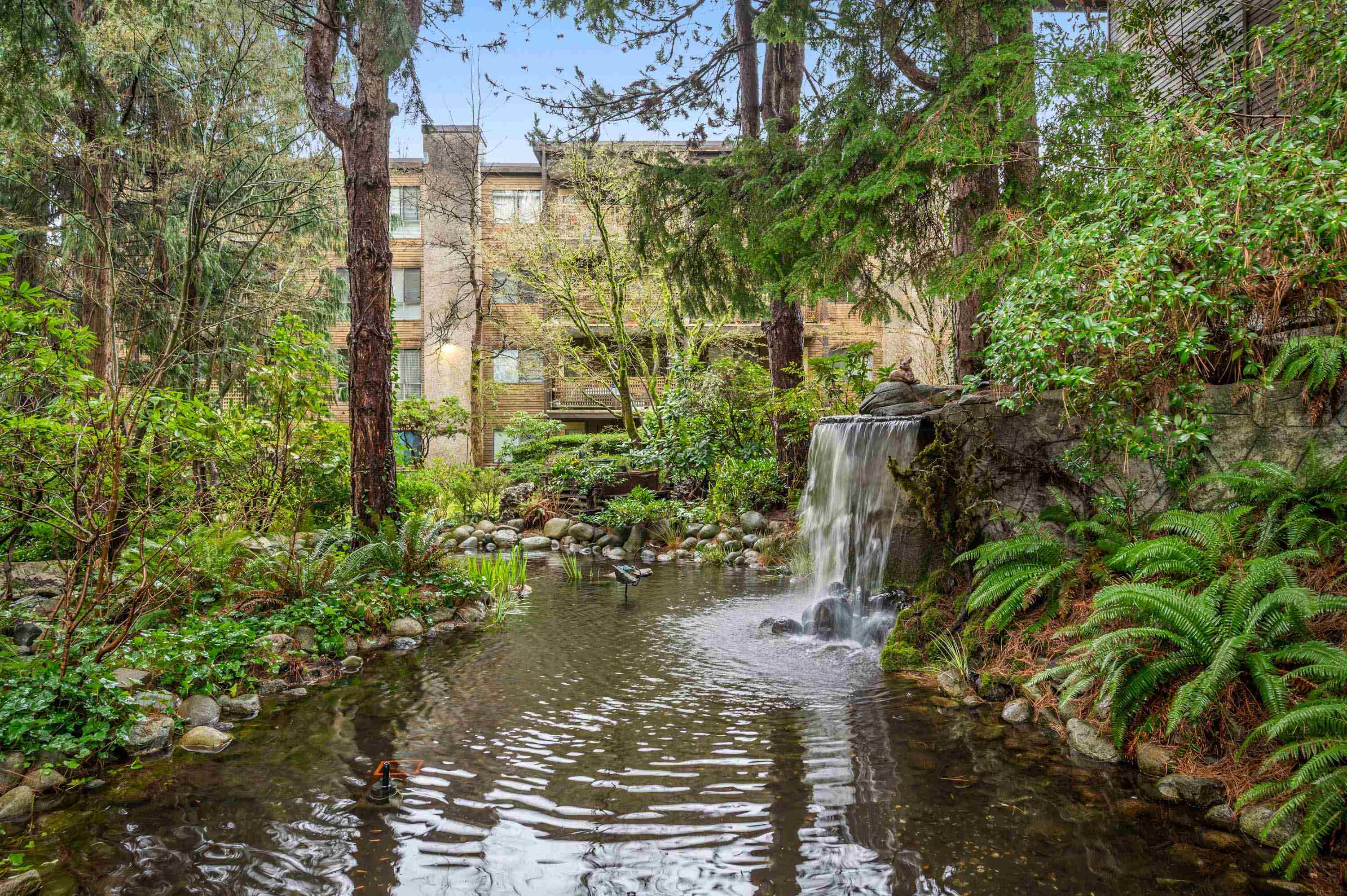 302-10662 151a Street, Surrey, BC, V3R 8T3