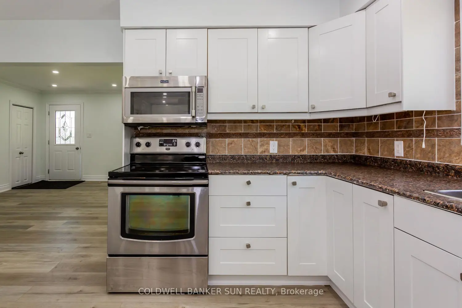 Additional image 14 of 686078 Oxford Rd 2 Road