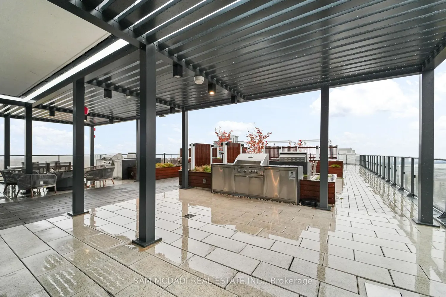 Additional image 13 of 28 Ann Street 813