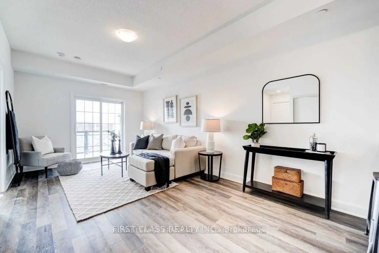 Additional image 2 of 50 Lakebreeze Drive 317