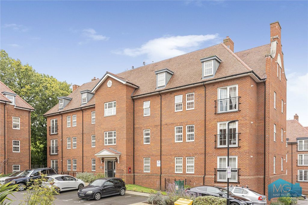 Additional image 15 of 2 bed flat for saleCollison Avenue, Barnet EN5