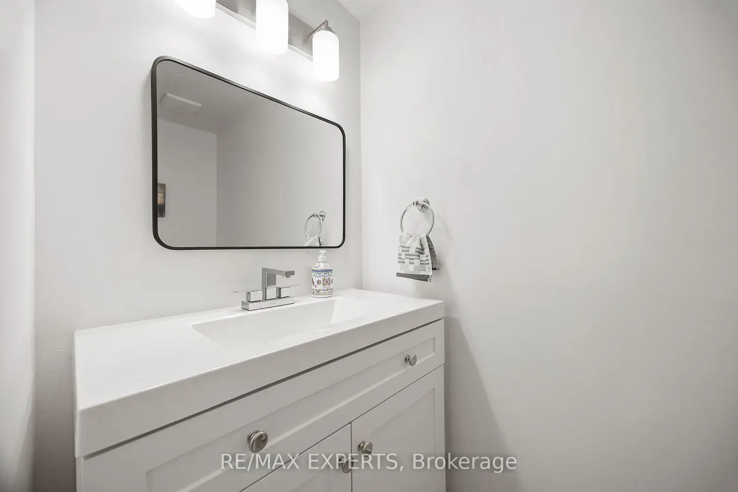 Additional image 6 of 242 Milestone Crescent