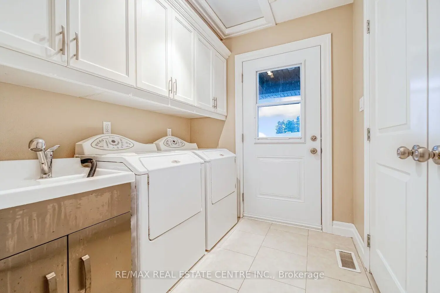 Additional image 8 of 294288 8Th Line