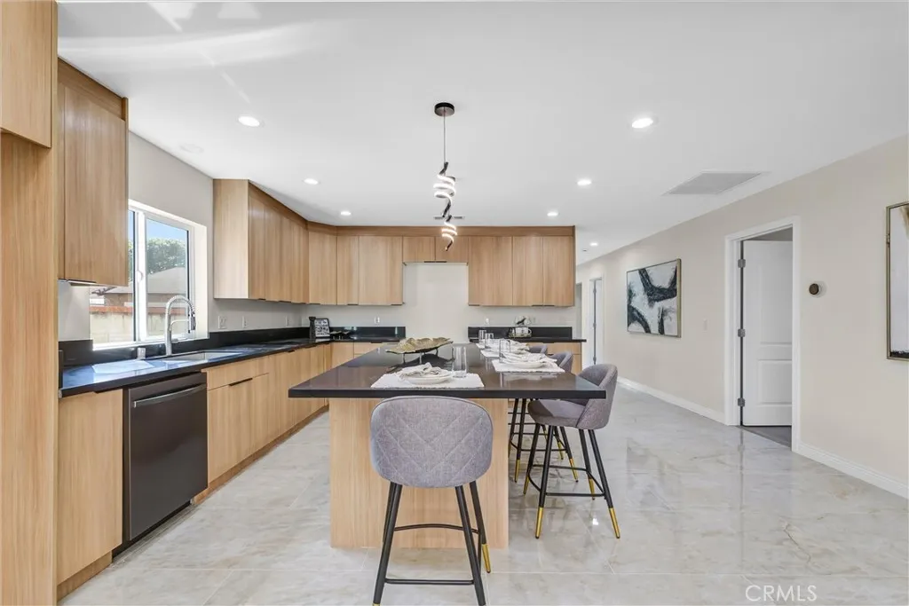 Additional image 8 of 1632 W 221st St, Torrance, CA 90501