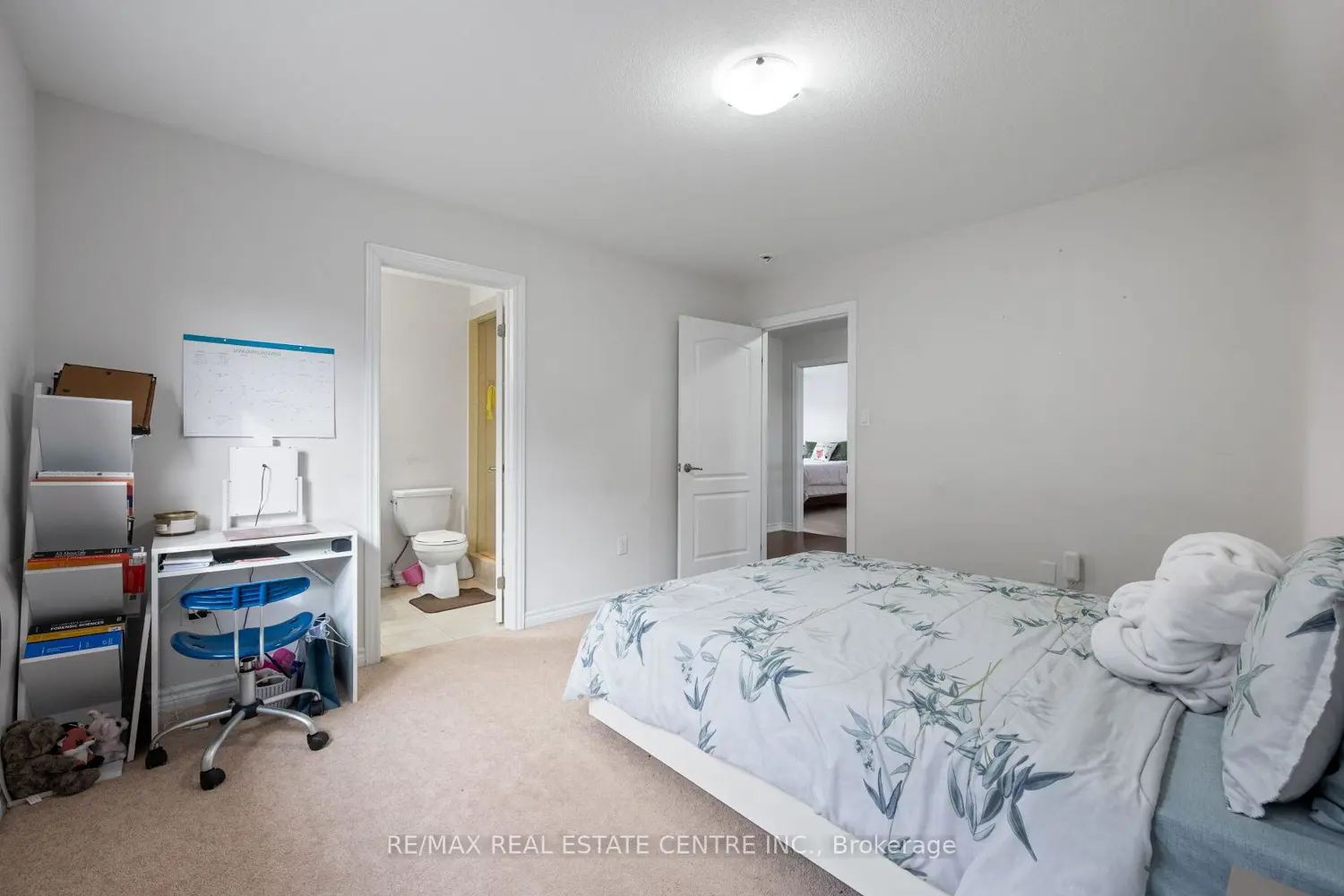 Additional image 14 of 44 Hammerhead Road