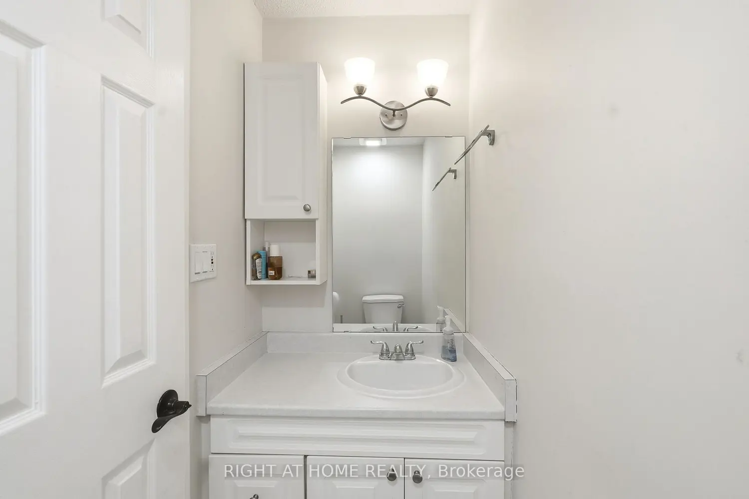 1633 Lafrance Drive photo 4