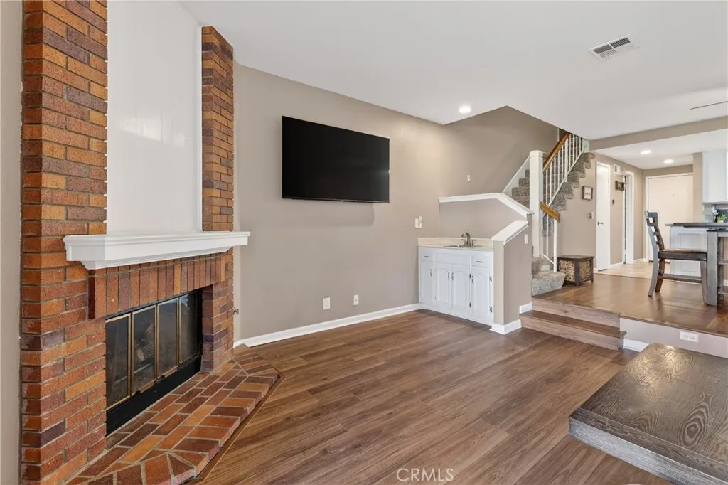 Additional image 16 of 304 Molokai Dr, Placentia, CA 92870