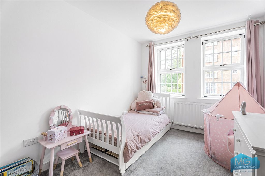 Additional image 12 of 2 bed flat for saleCollison Avenue, Barnet EN5