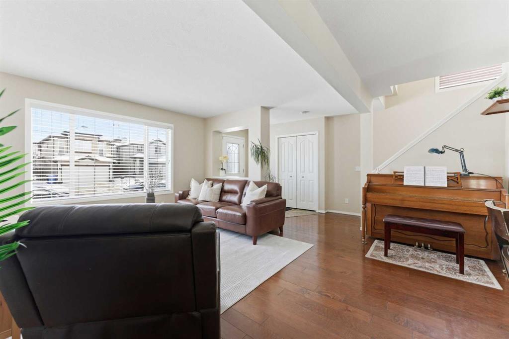 Additional image 4 of 67 Bridlecrest Road SW, Calgary, AB, T2Y 5J2