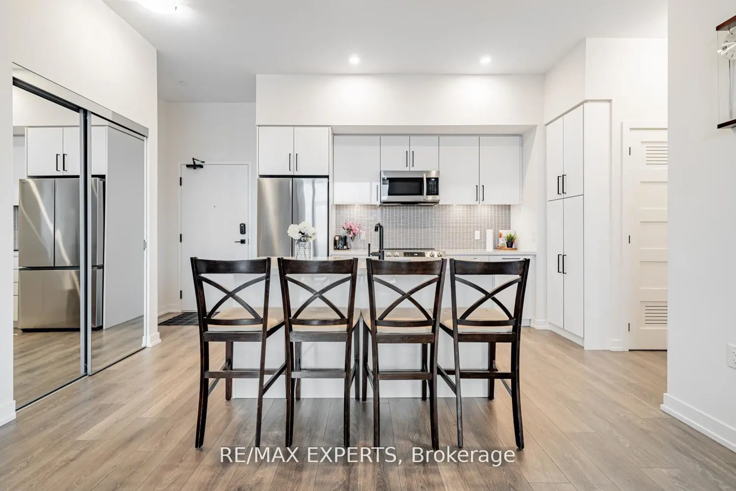 Additional image 13 of 415 Sea Ray Avenue 105