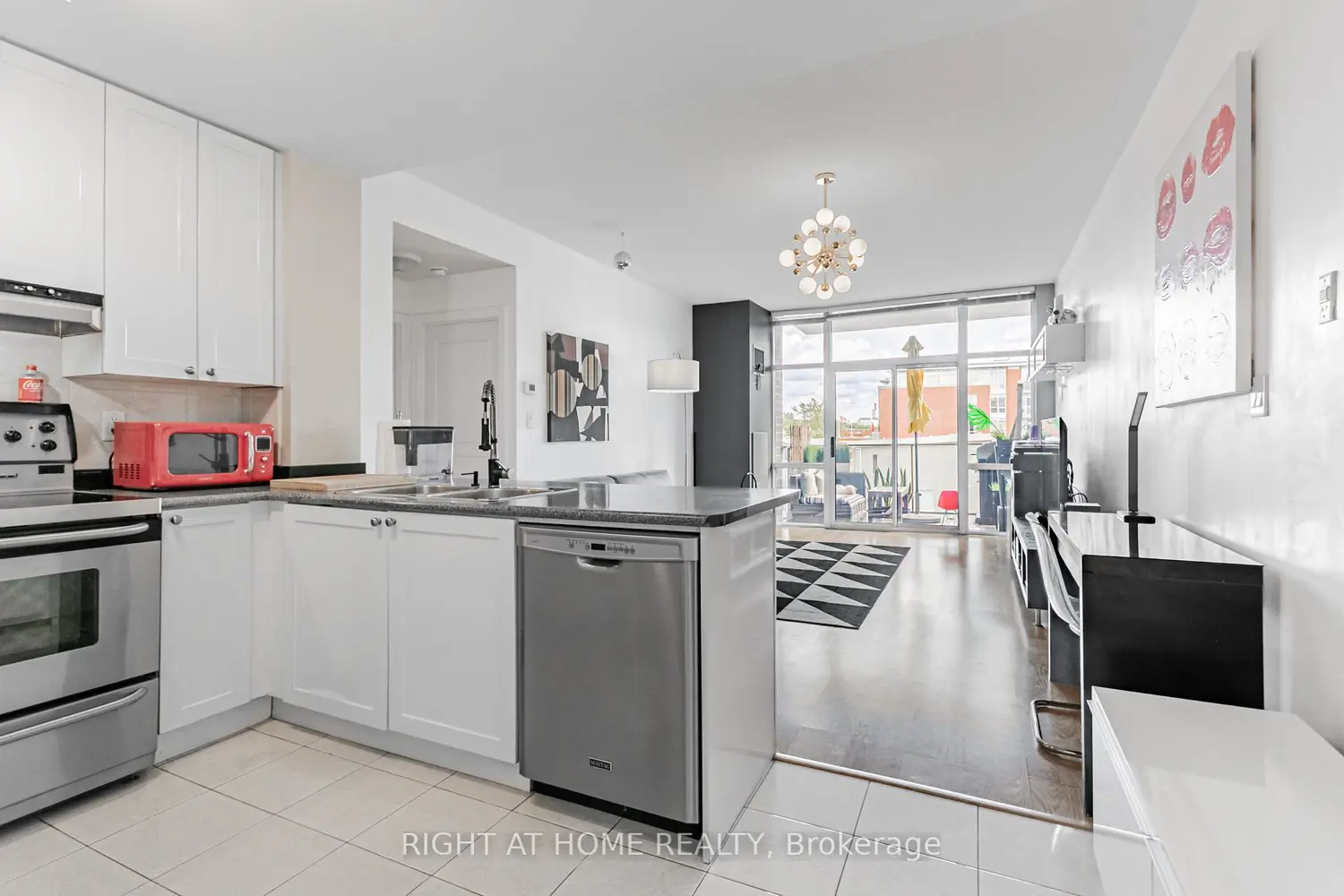 Additional image 6 of 70 Port Street 405