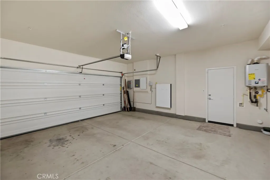 Additional image 102 of 364 Castaic Way, Rialto, CA 92377