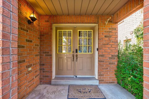Additional image 8 of 6098 Rowers Crescent, Mississauga, ON, L5V 3A2