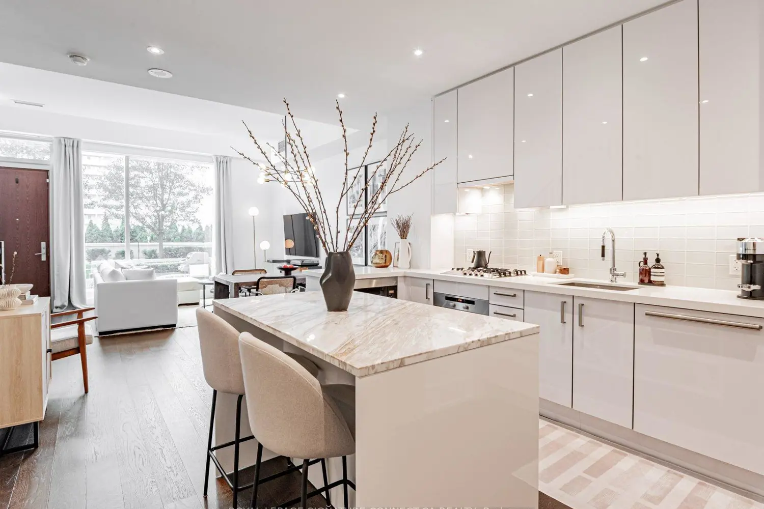 Additional image 4 of 39 Queens Quay Th132