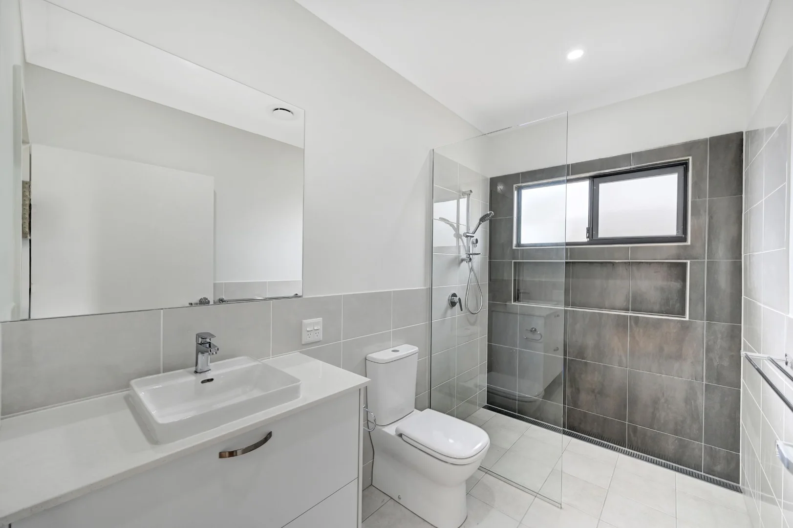 Additional image 11 of 301 Pinnacle Drive, Rasmussen QLD 4815