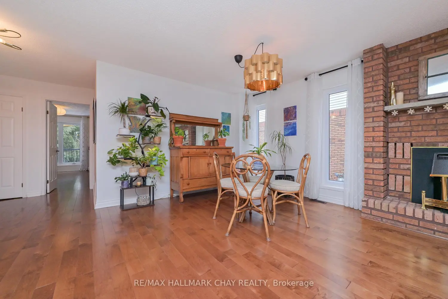 16 Green Briar Road photo 4