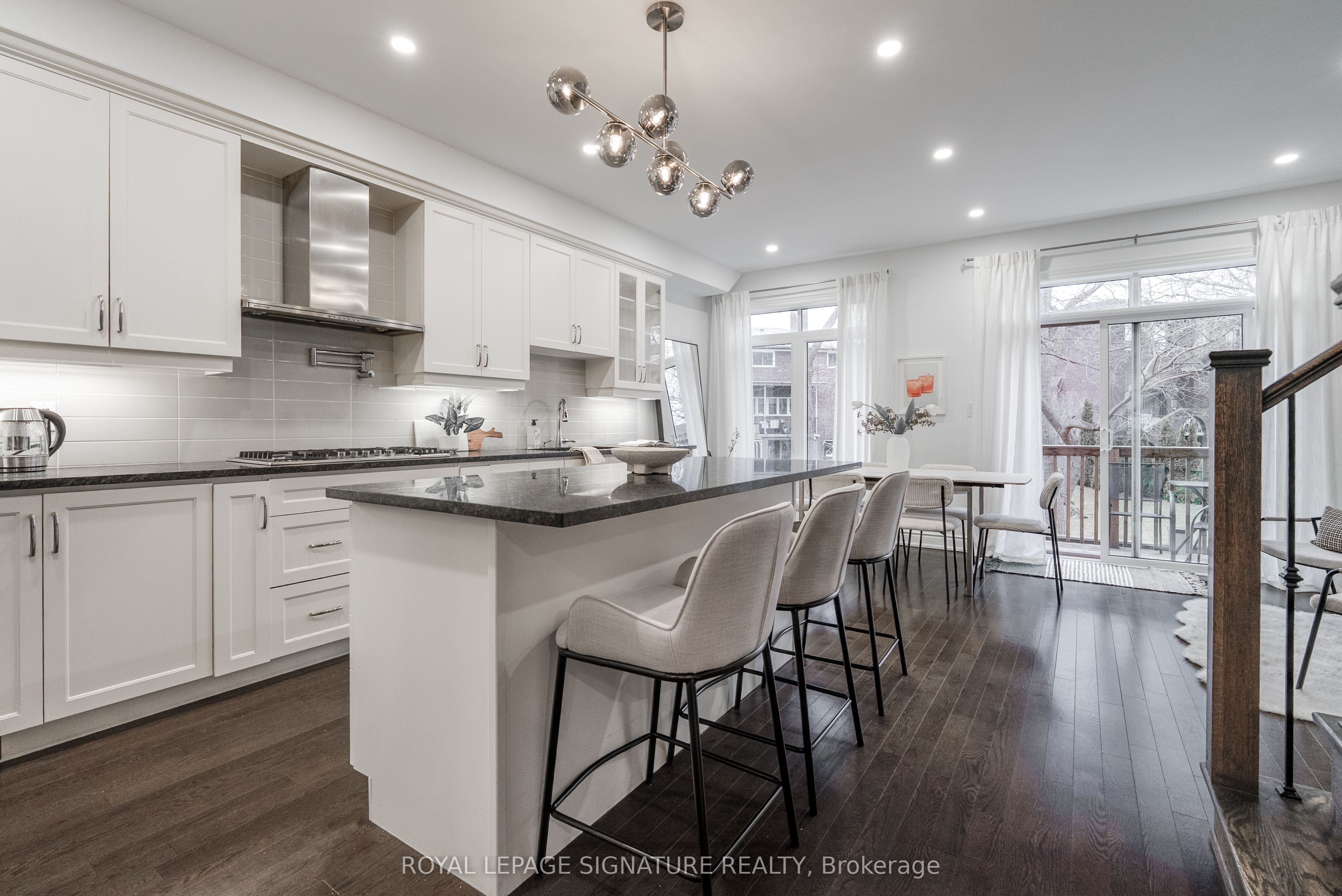 Additional image 4 of 14 Queen Mary Court, Vaughan, ON, L4L 0H9