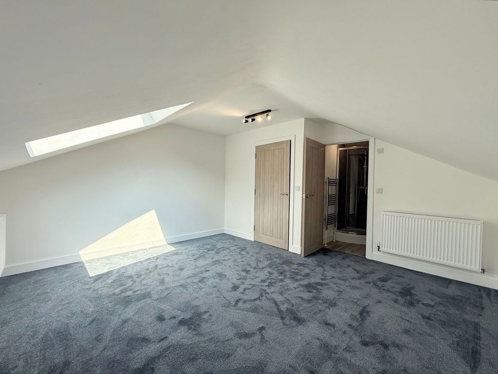 Additional image 12 of 3 bed flat for saleEdith Walk, Great Malvern, Worcestershire WR14